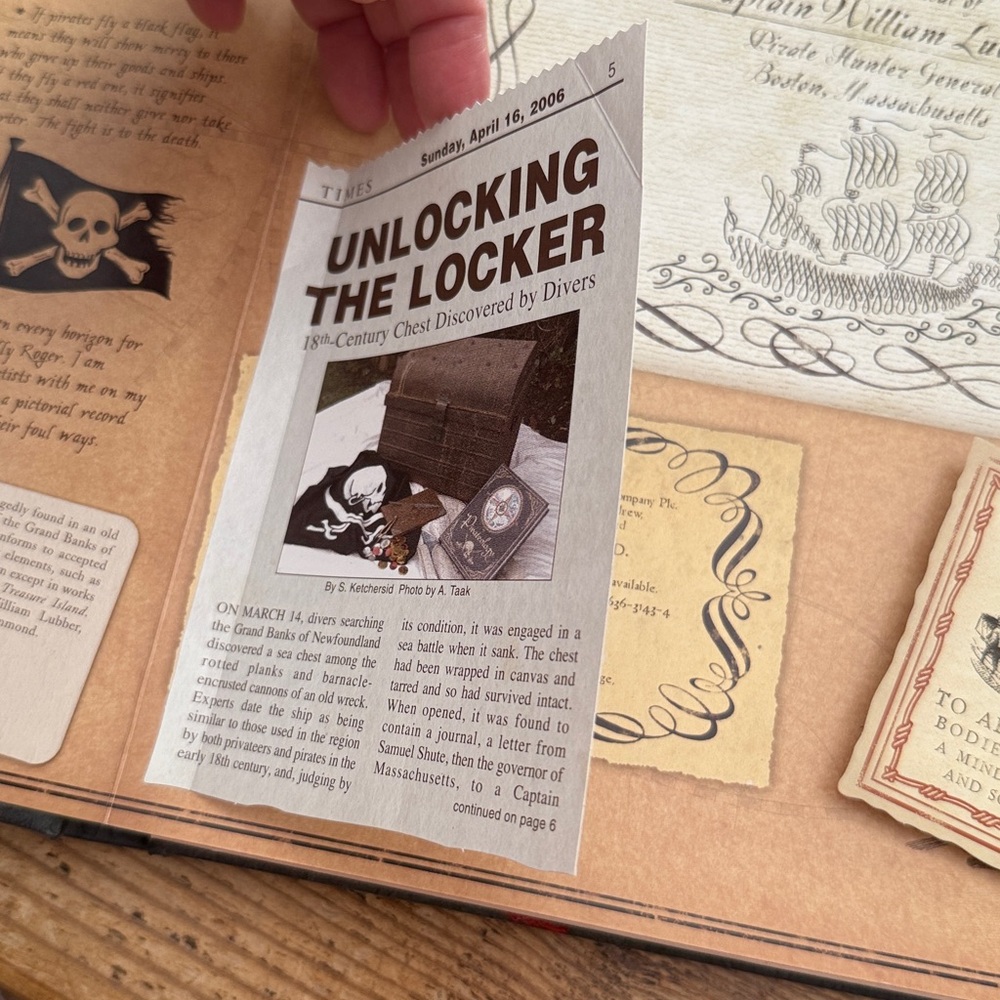 🏴‍☠️PIRATEOLOGY Interactive Book - Picture 7 of 17